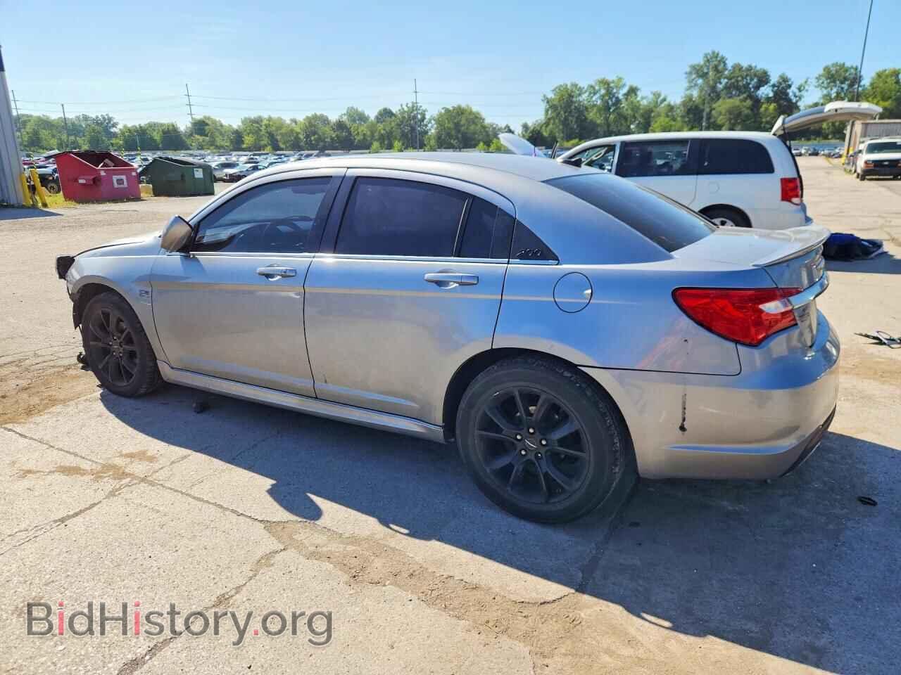 2014 CHRYSLER 200 - VIN: 1C3CCBCG7EN183470 - Фото 2