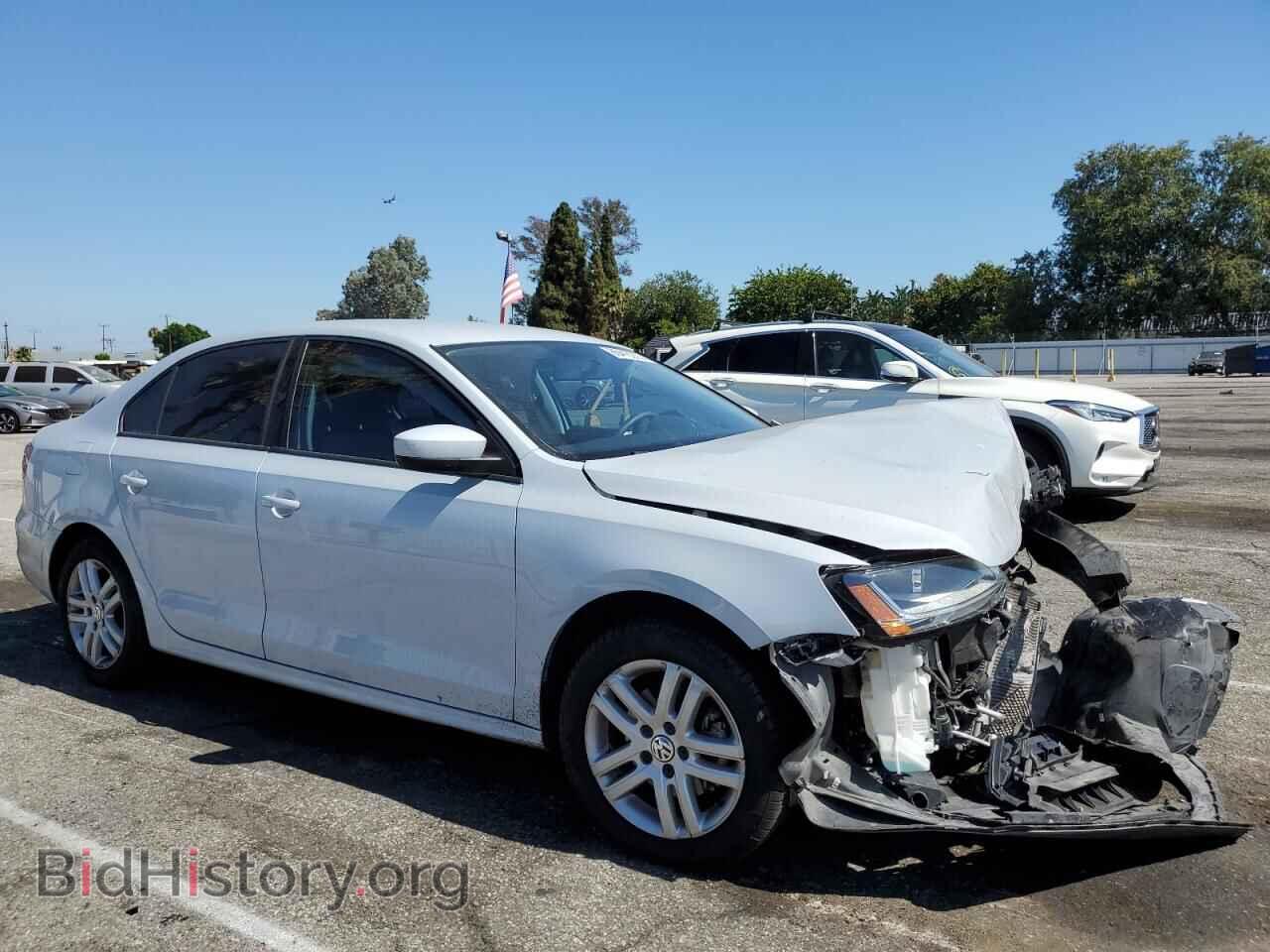 2018 VOLKSWAGEN JETTA - VIN: 3VW2B7AJ3JM263002 - Фото 4