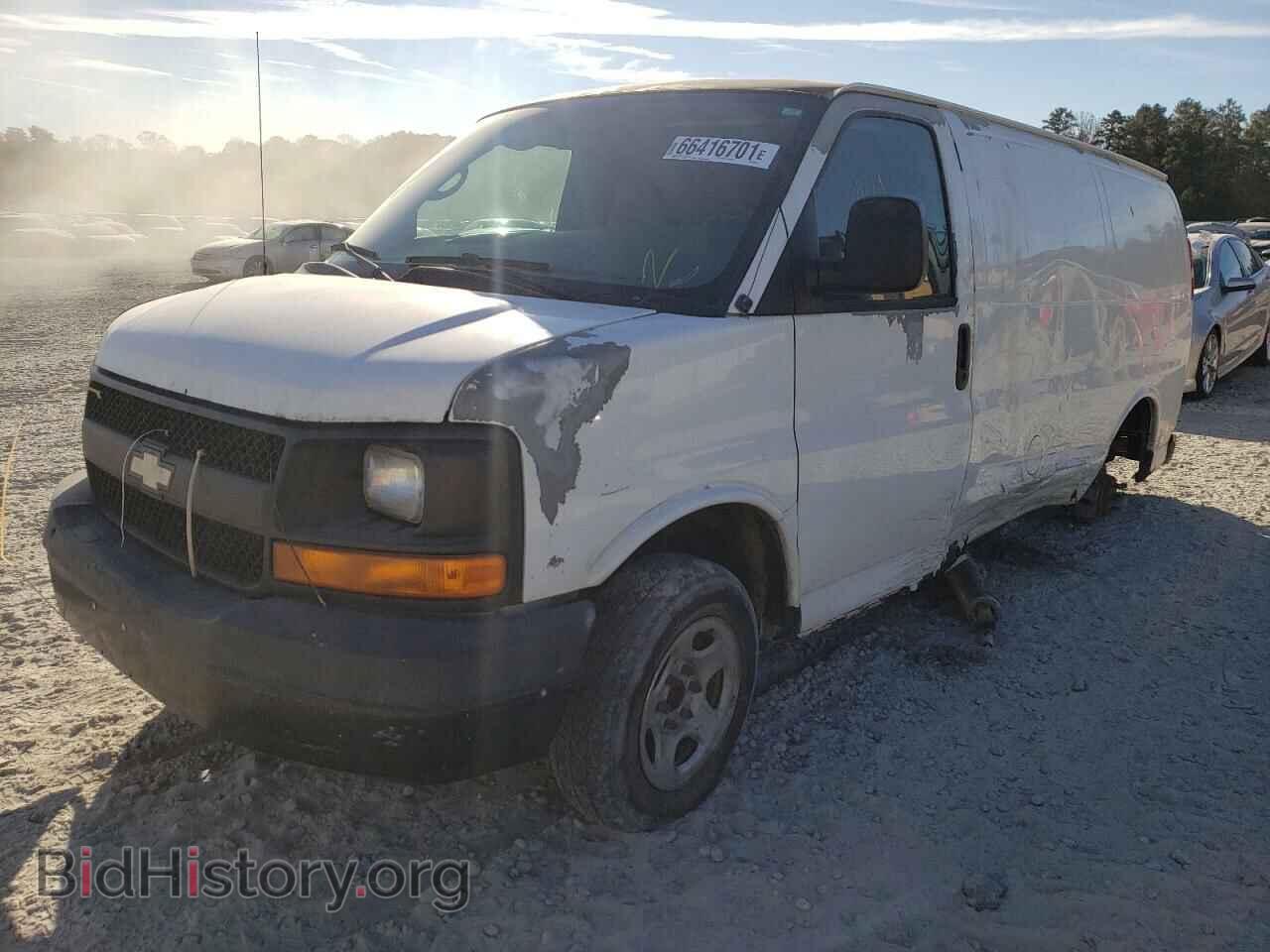 2008 CHEVROLET EXPRESS - VIN: 1GCFG15X781131577 - Фото 2