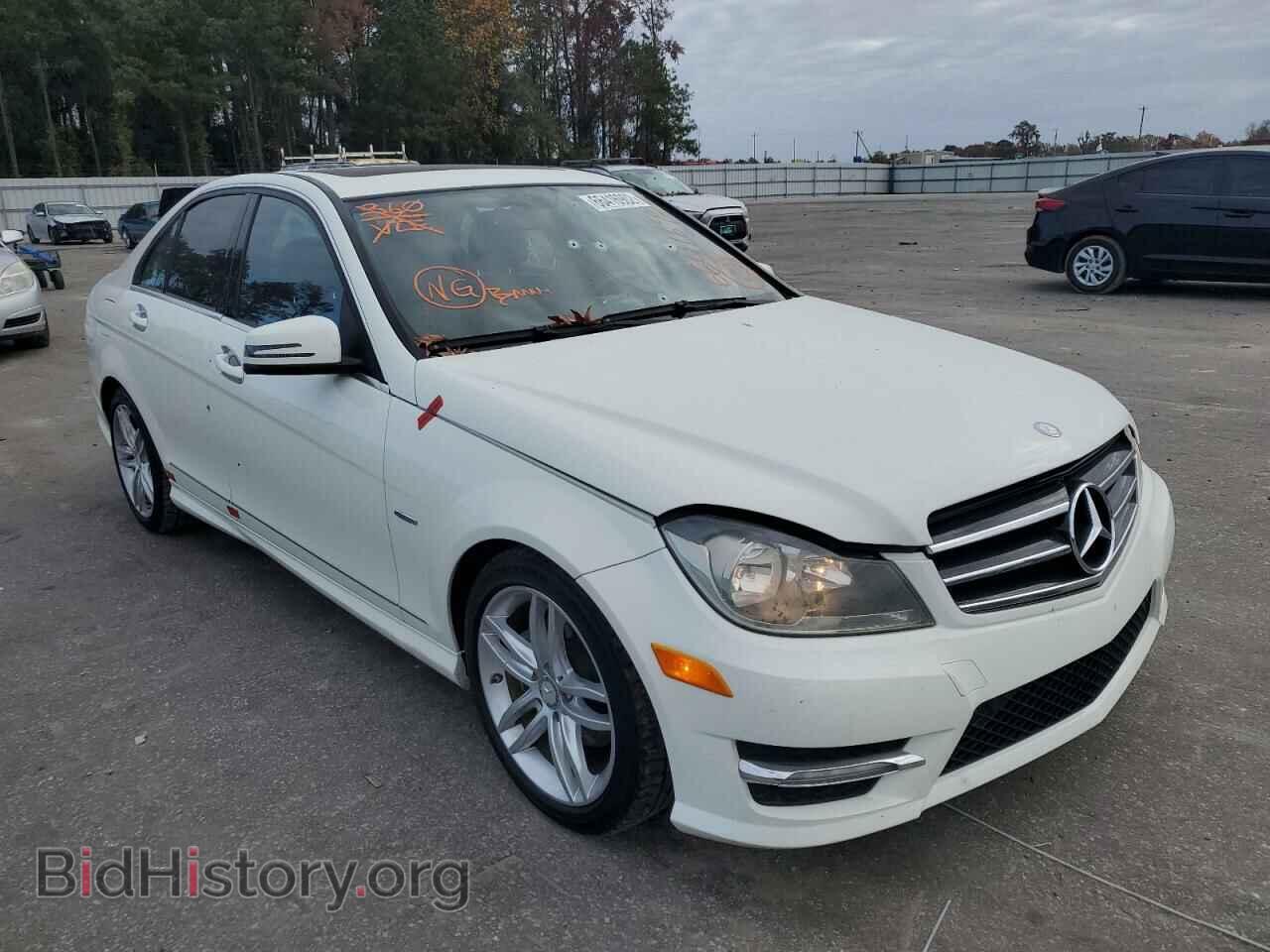 Photo WDDGF4HB0CR197199 - MERCEDES-BENZ C-CLASS 2012