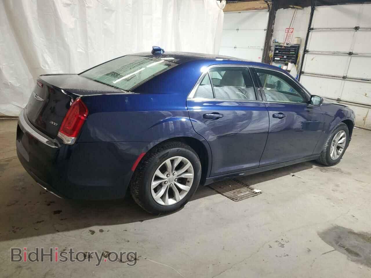 2016 CHRYSLER 300 - VIN: 2C3CCAAG3GH273837 - Фото 3