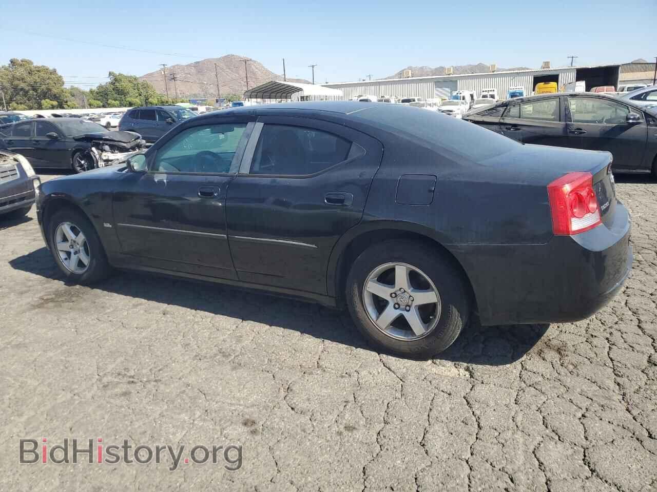 2010 DODGE CHARGER - VIN: 2B3CA3CV7AH216977 - Фото 2