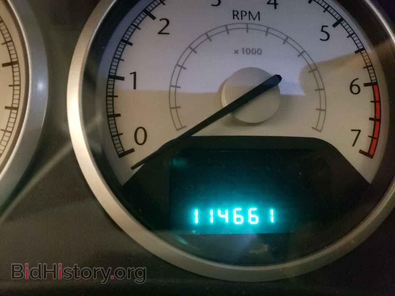 2009 CHRYSLER MINIVAN - VIN: 2A8HR541X9R631052 - Фото 8