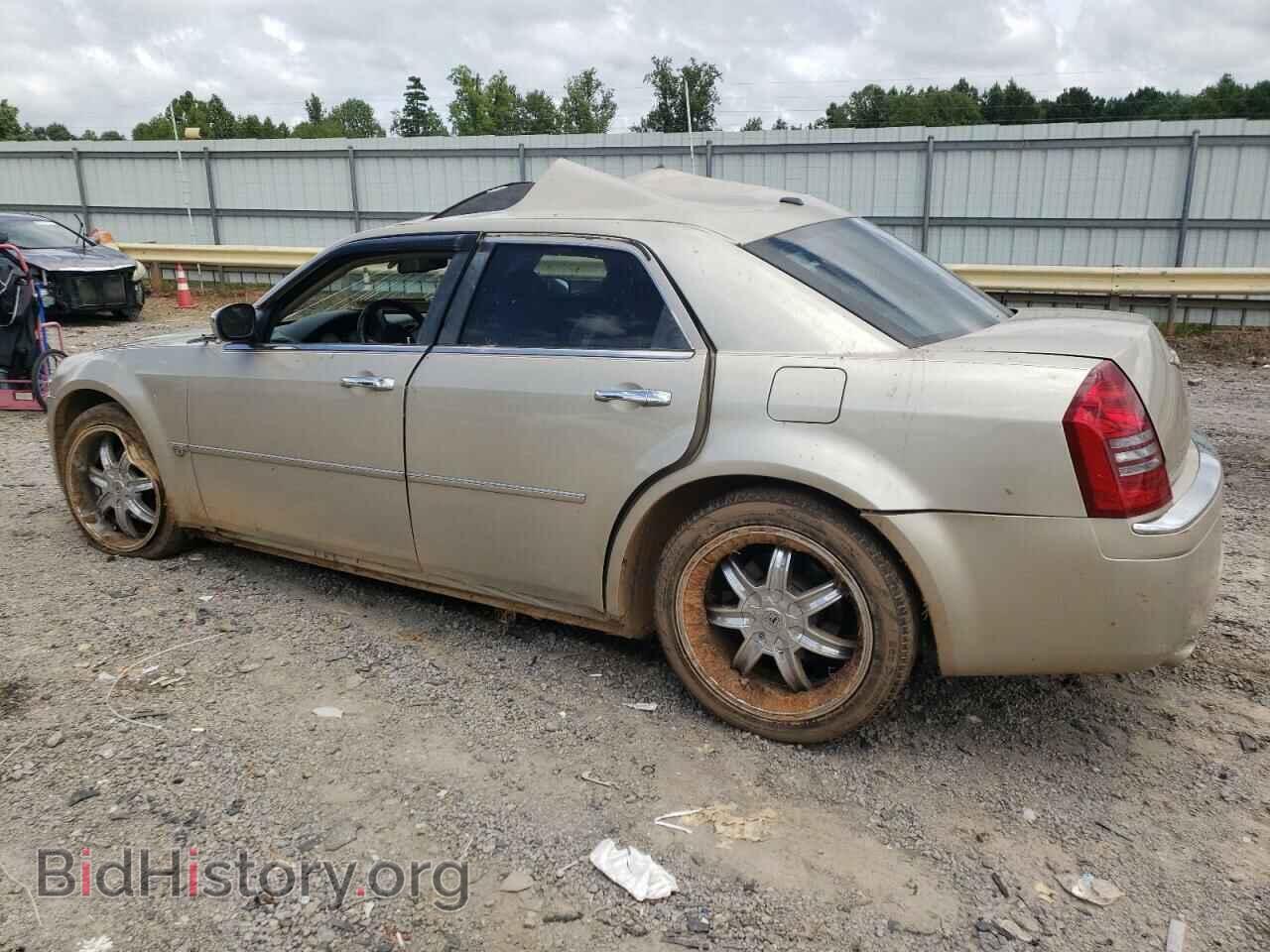 2006 CHRYSLER 300 - VIN: 2C3KA63H36H518395 - Фото 2