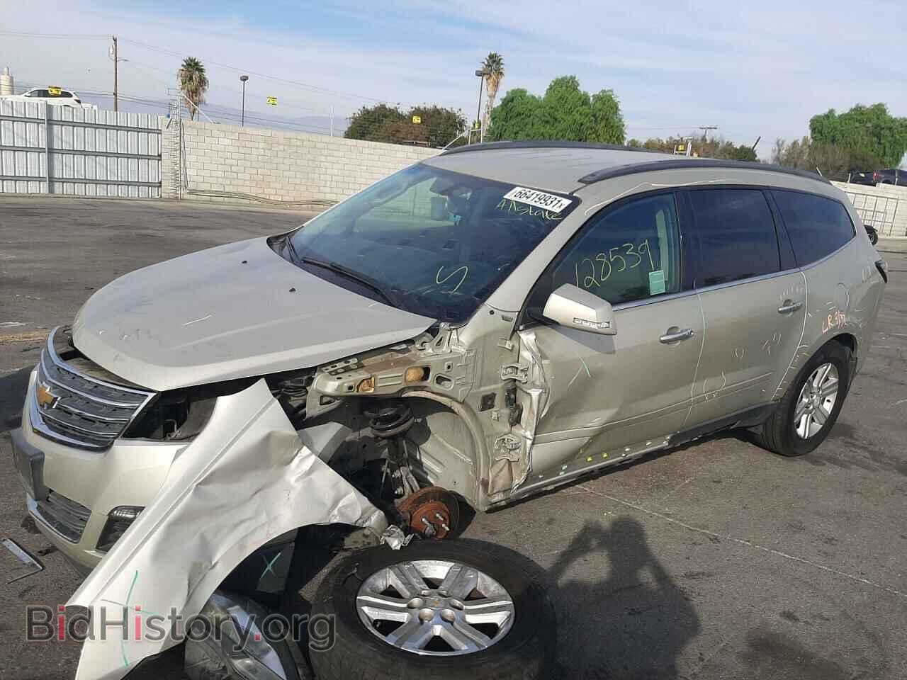 2014 CHEVROLET TRAVERSE - VIN: 1GNKRGKD9EJ123439 - Фото 2