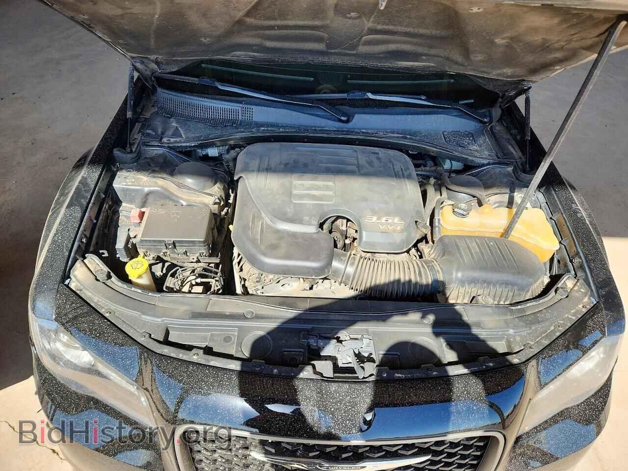 2016 CHRYSLER 300 - VIN: 2C3CCABG3GH261377 - Photo 11