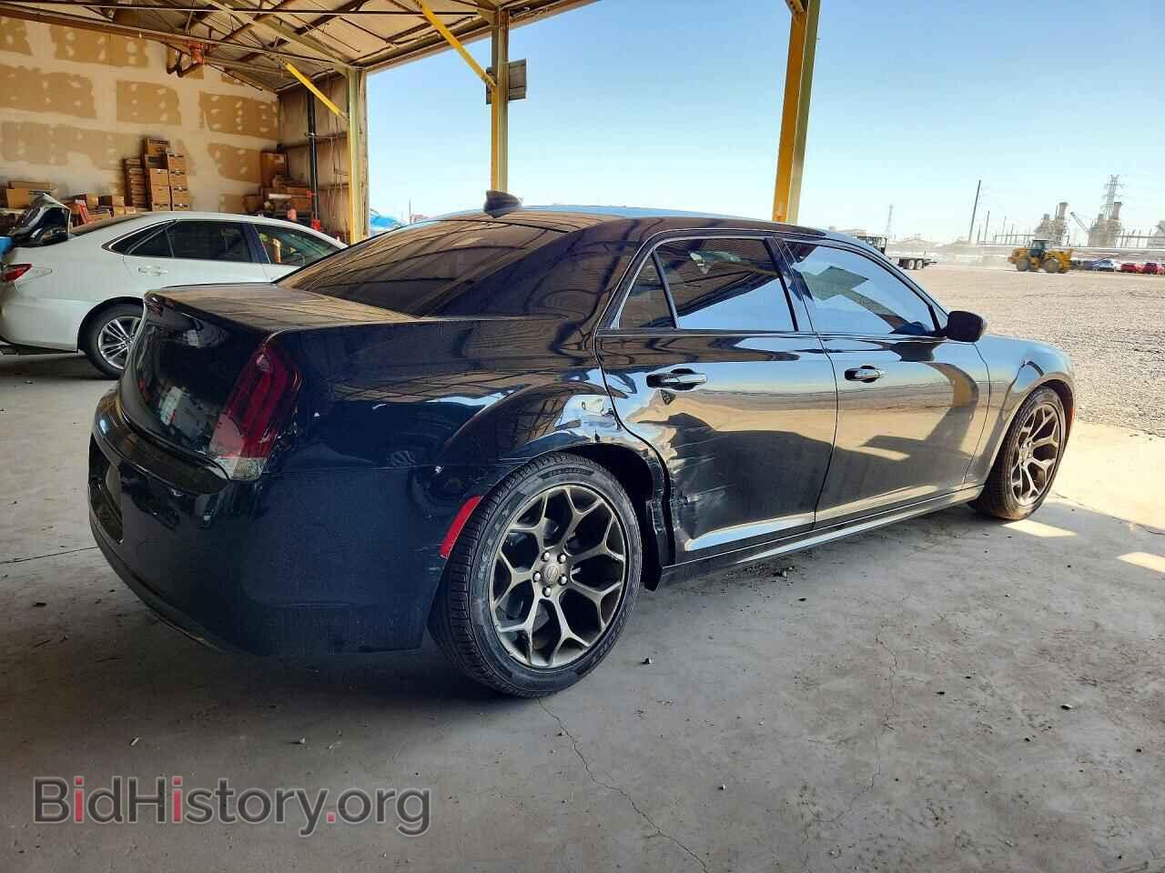 2016 CHRYSLER 300 - VIN: 2C3CCABG3GH261377 - Photo 3