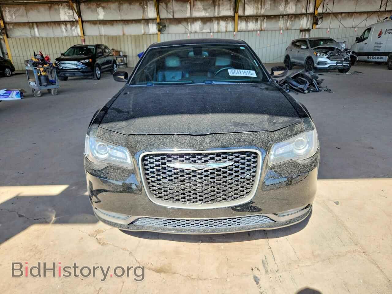 2016 CHRYSLER 300 - VIN: 2C3CCABG3GH261377 - Photo 5