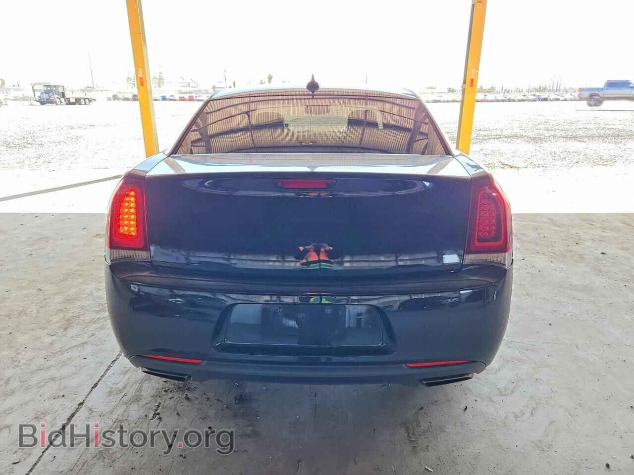 2016 CHRYSLER 300 - VIN: 2C3CCABG3GH261377 - Photo 6