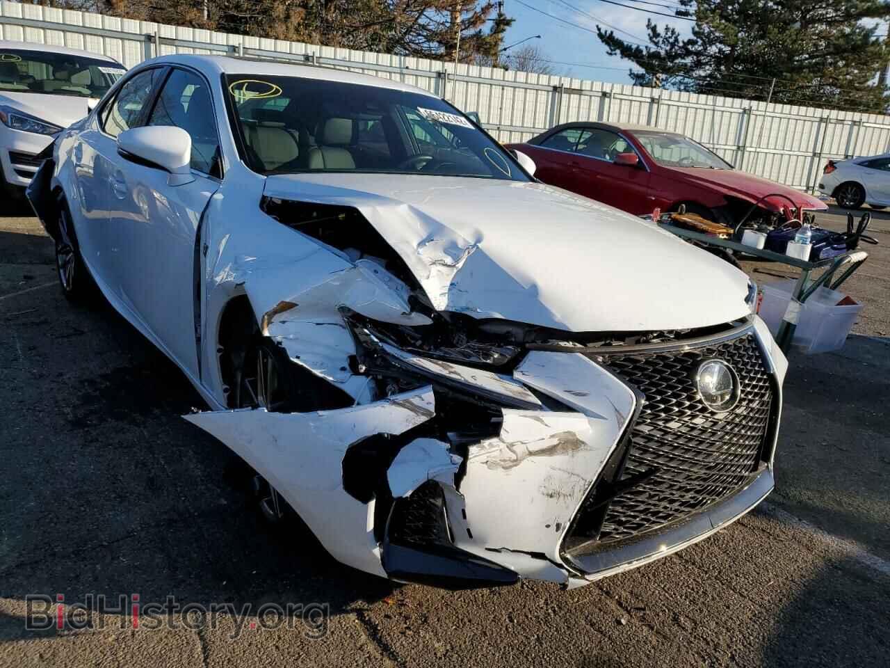 Photo JTHC81D22K5039930 - LEXUS IS 2019
