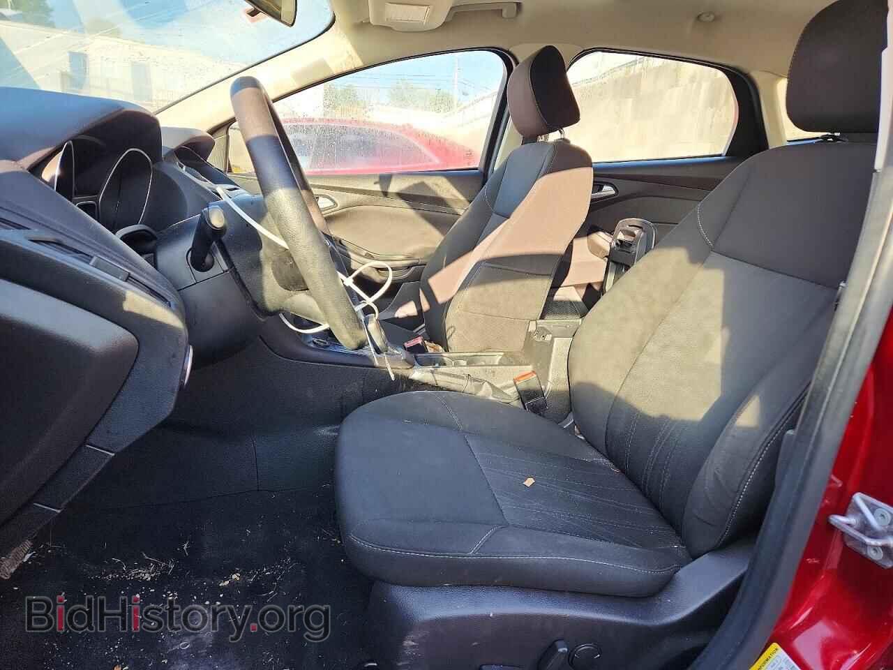 2016 Ford FOCUS (VIN 1FADP3K25GL393523) — photo 7 of 12