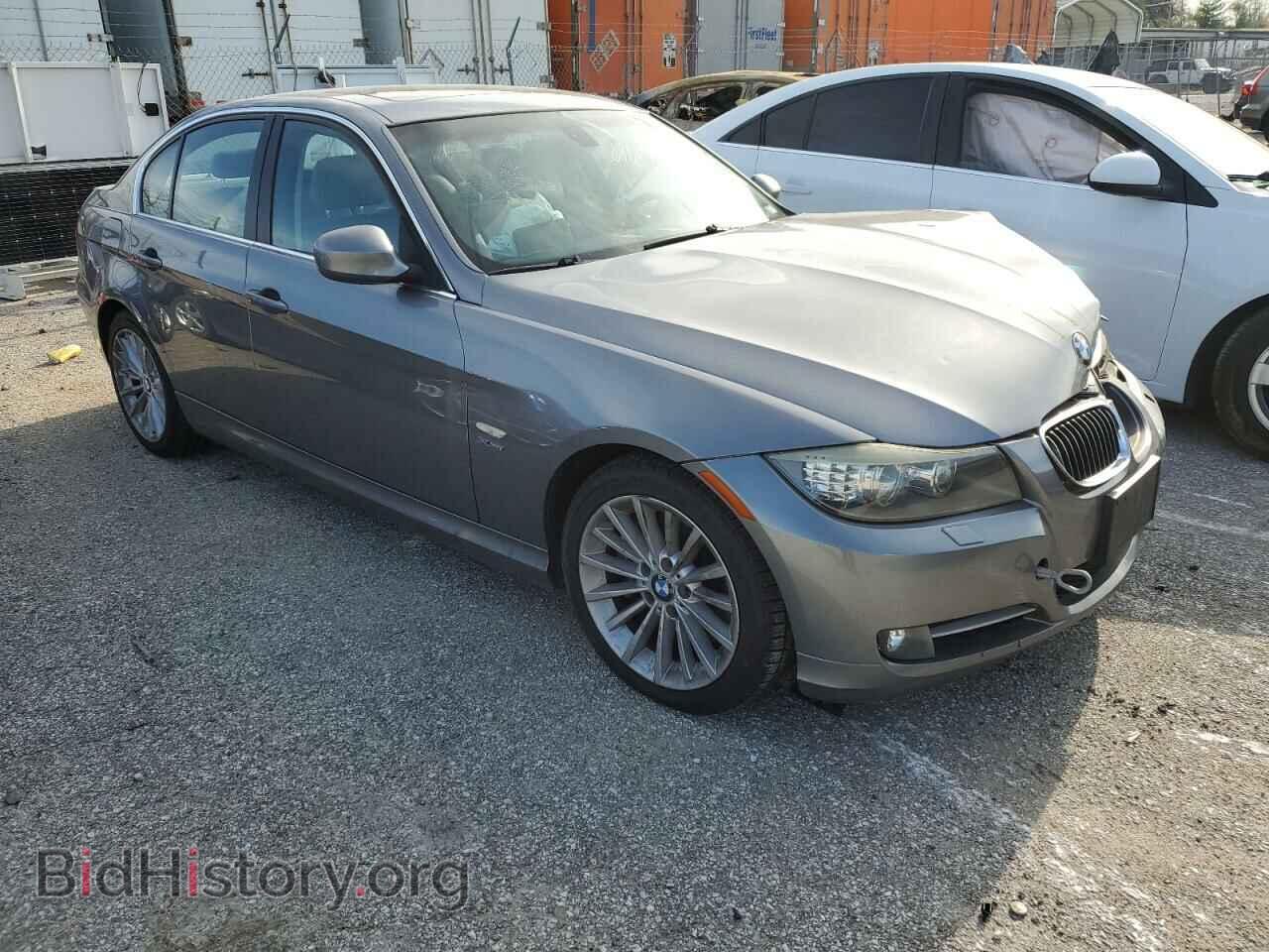 Photo WBAPL33579A405520 - BMW 3 SERIES 2009