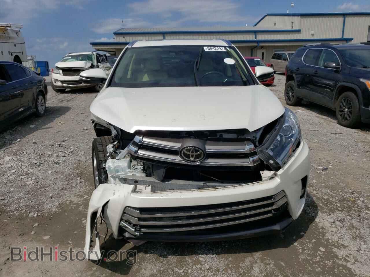 2017 TOYOTA HIGHLANDER - VIN: 5TDYZRFH8HS232199 - Фото 5