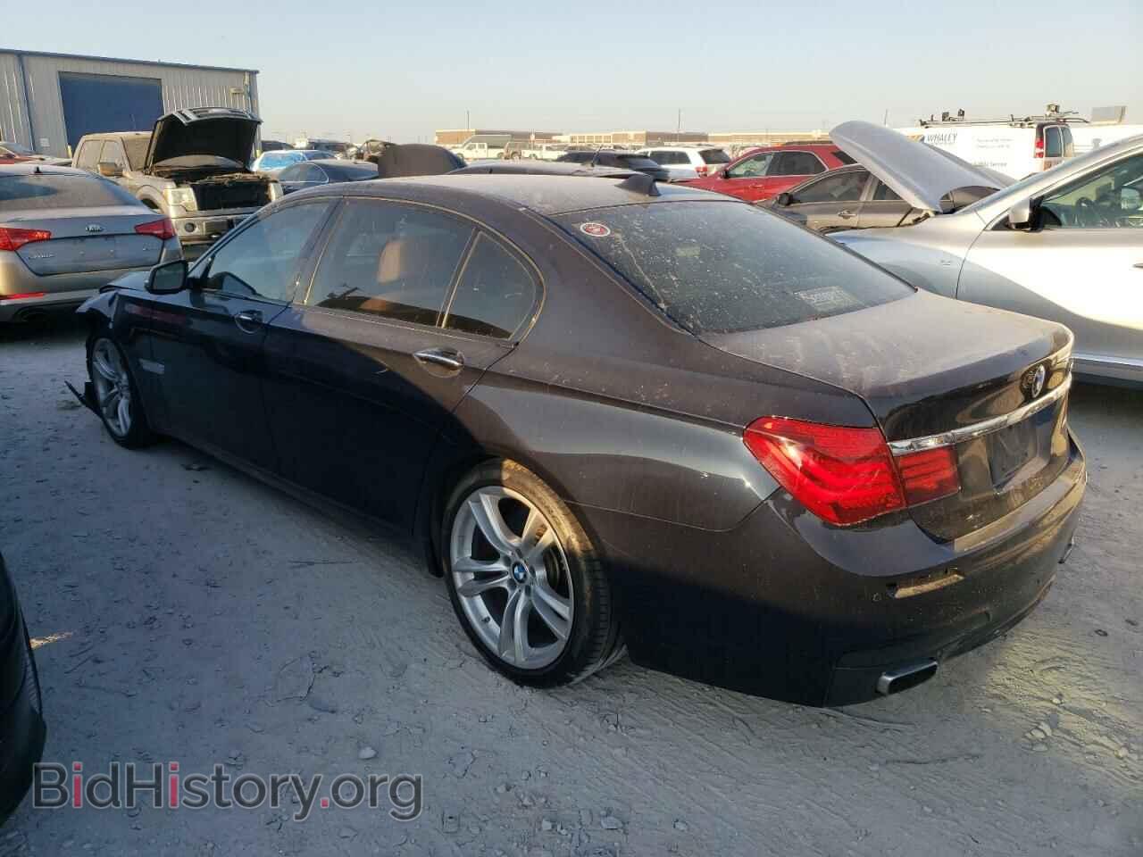 2014 BMW 7 SERIES - VIN: WBAYE8C57ED134883 - Фото 2