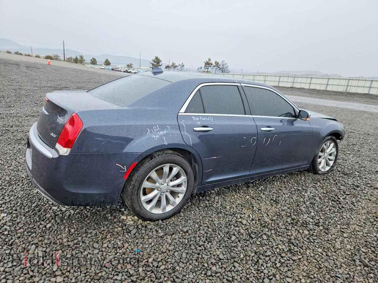 2018 CHRYSLER 300 - VIN: 2C3CCAKG9JH302148 - Photo 3