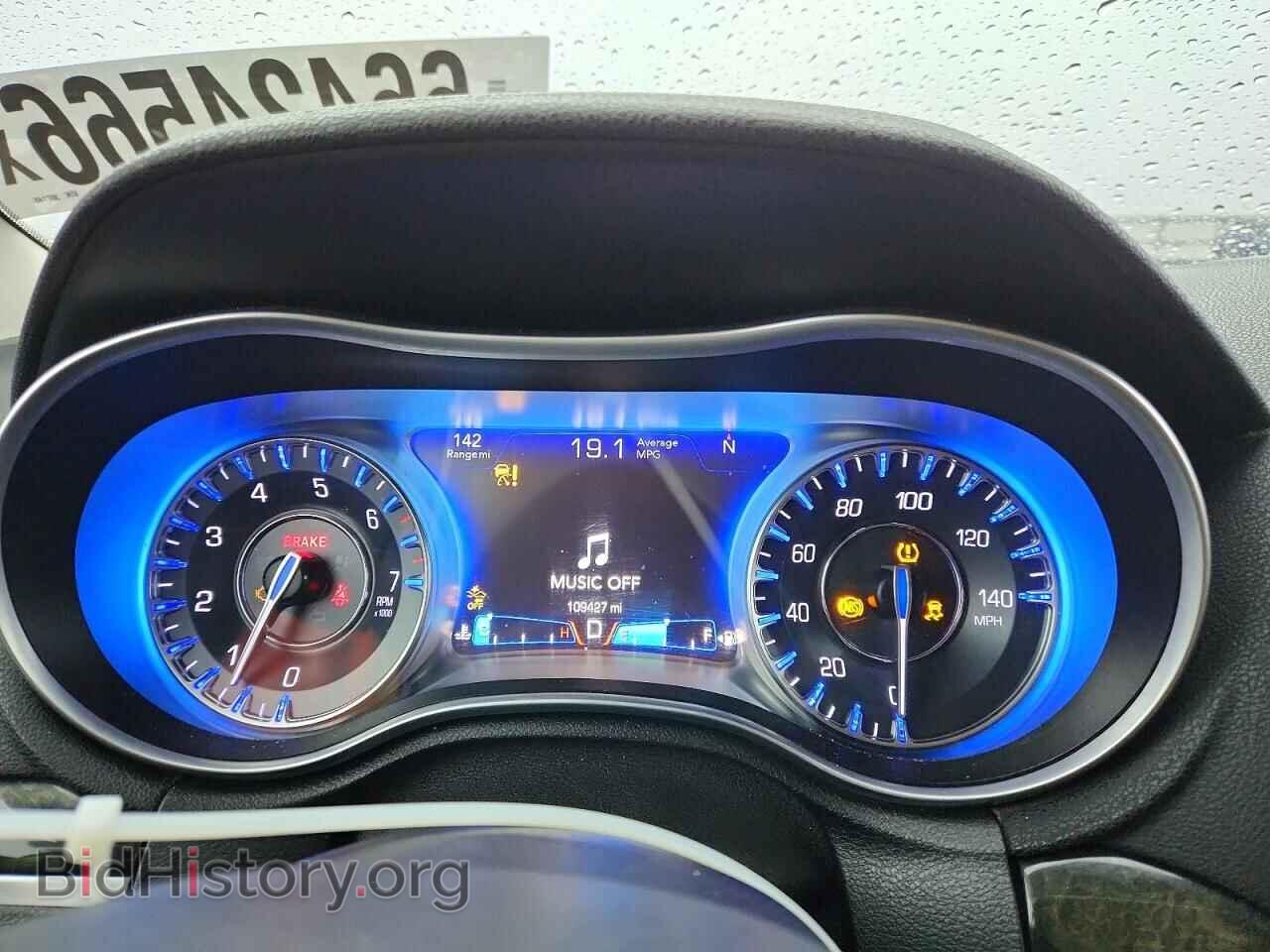 2018 CHRYSLER 300 - VIN: 2C3CCAKG9JH302148 - Photo 9
