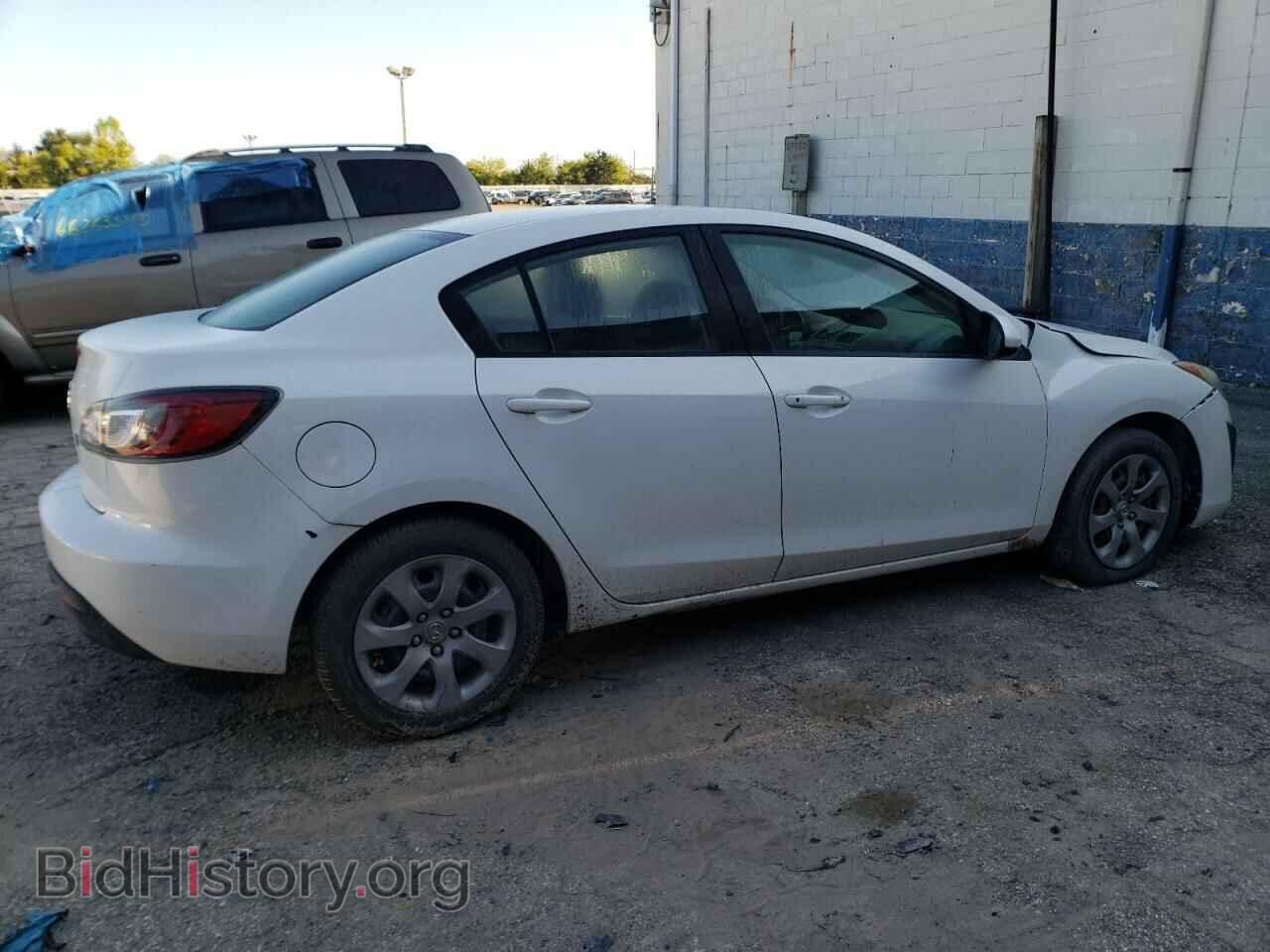 2011 MAZDA 3 - VIN: JM1BL1UG2B1445270 - Фото 3