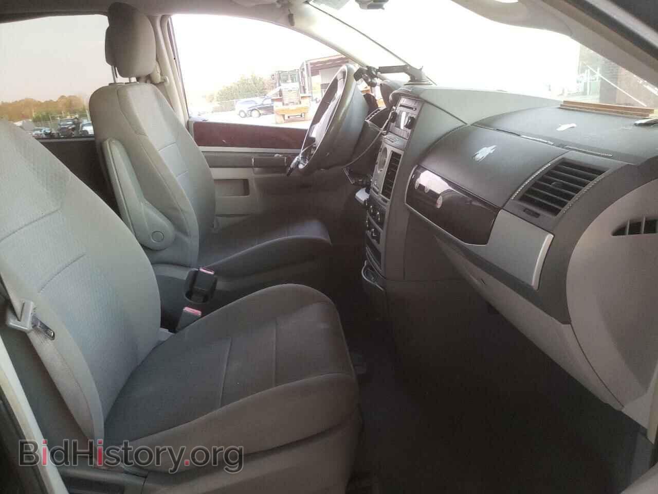 2010 CHRYSLER MINIVAN - VIN: 2A4RR5D16AR393730 - Фото 5