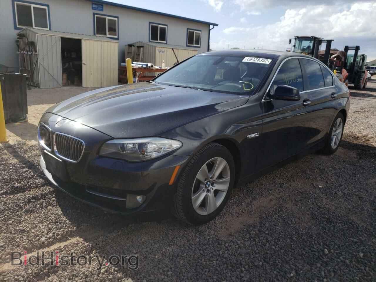 2011 BMW 5 SERIES - VIN: WBAFR1C55BC749307 - Фото 2