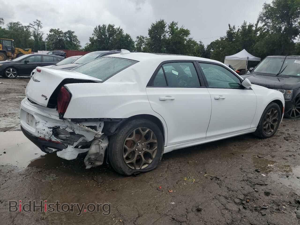 2019 CHRYSLER 300 - VIN: 2C3CCAGG3KH565343 - Фото 3