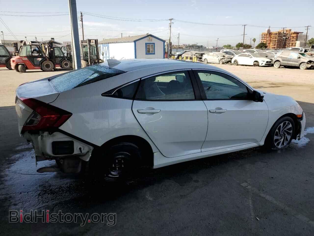 2017 HONDA CIVIC - VIN: 2HGFC2F72HH550570 - Фото 3