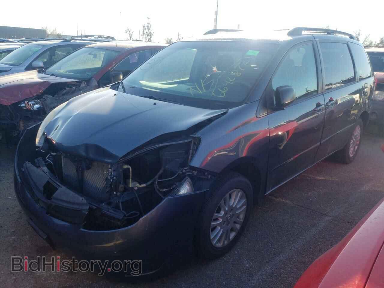 2010 TOYOTA SIENNA - VIN: 5TDJK4CC8AS033113 - Фото 2