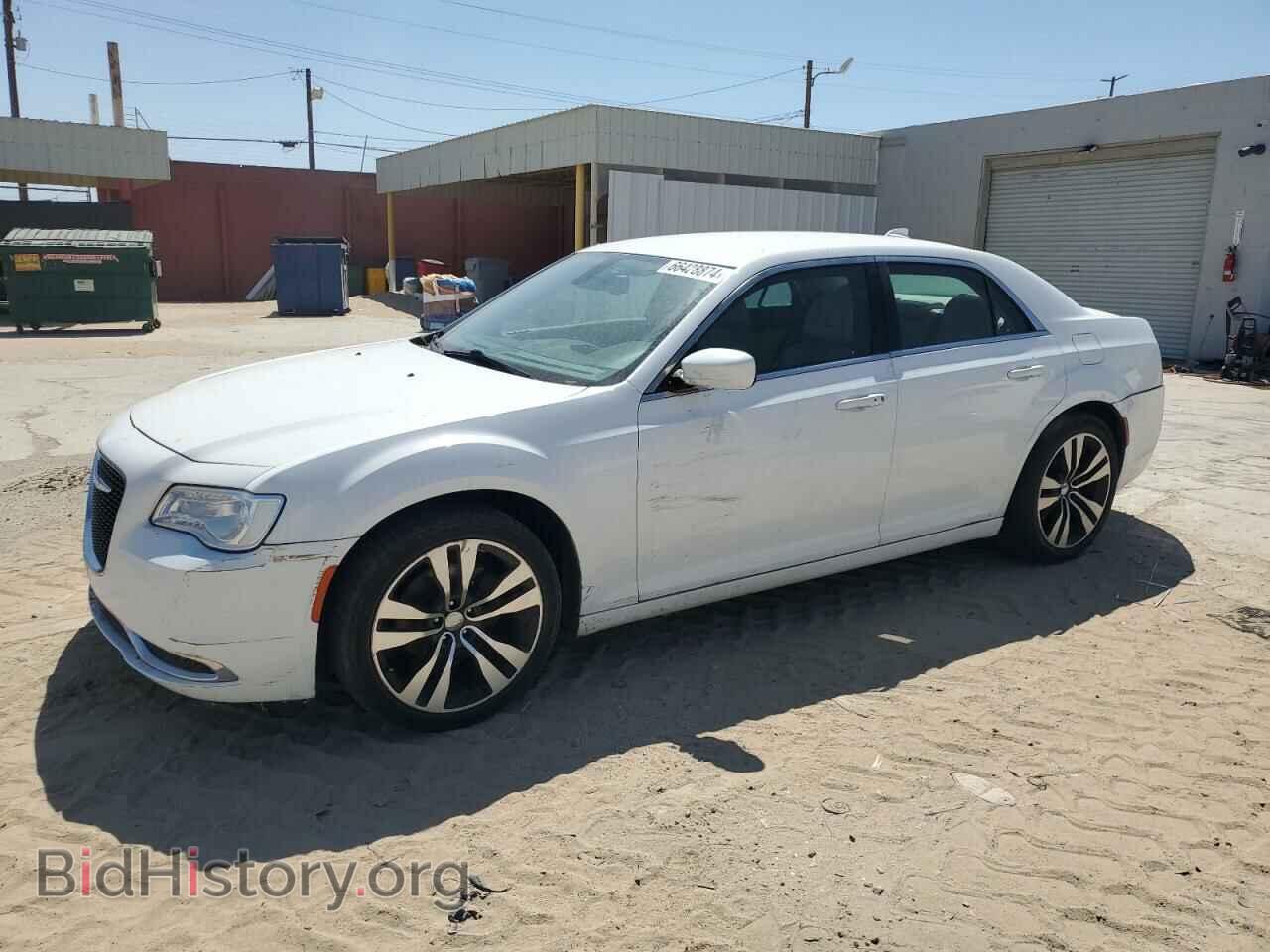 Фотография 2C3CCAAG3FH792112 - CHRYSLER 300 2015