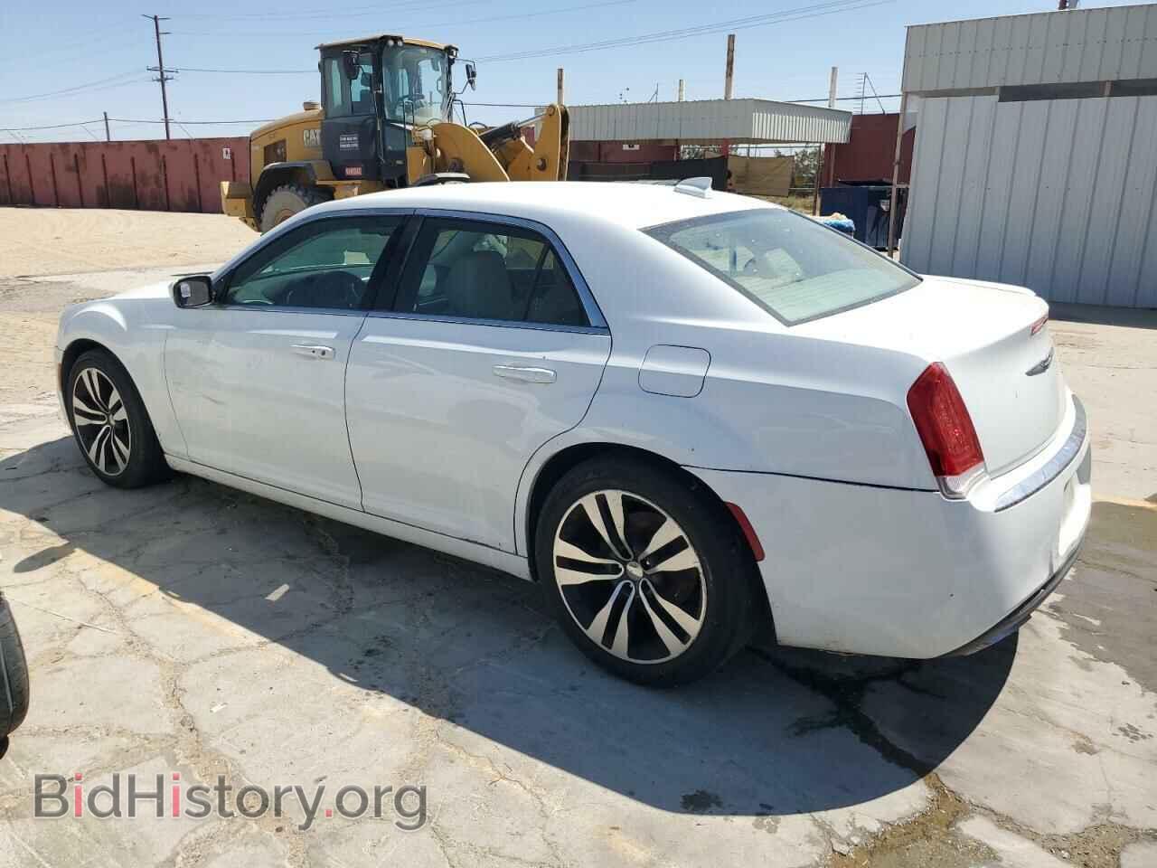 2015 CHRYSLER 300 - VIN: 2C3CCAAG3FH792112 - Фото 2