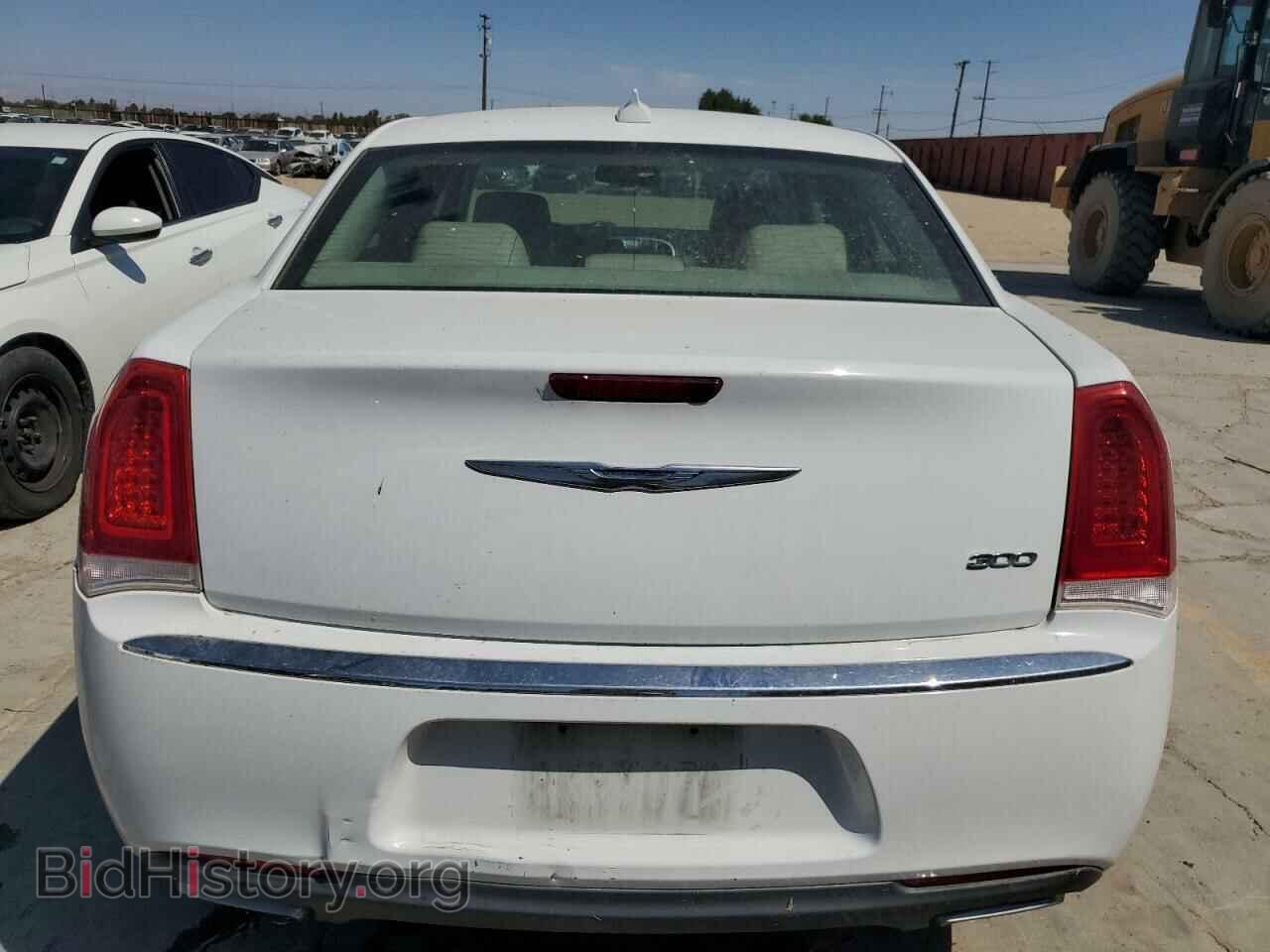 2015 CHRYSLER 300 - VIN: 2C3CCAAG3FH792112 - Фото 6