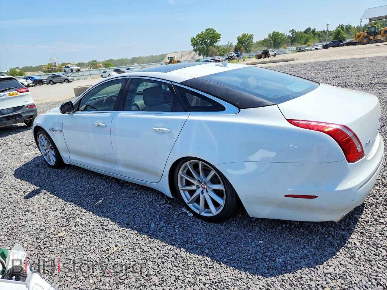 2015 JAGUAR XJ - VIN: SAJWJ1CD1F8V79443 - Photo 2