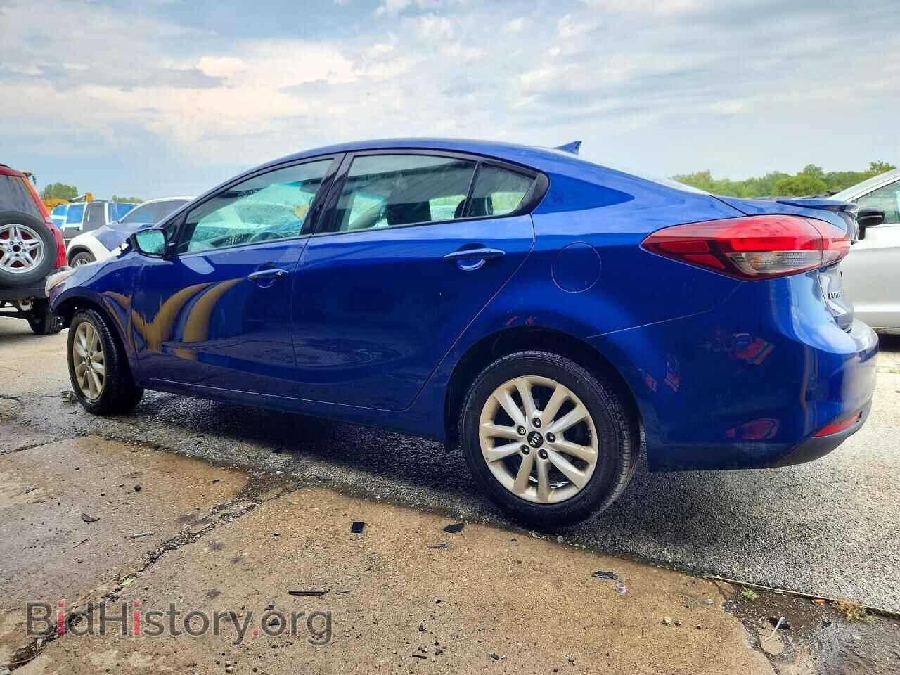 2017 KIA FORTE - VIN: 3KPFL4A75HE027699 - Photo 2