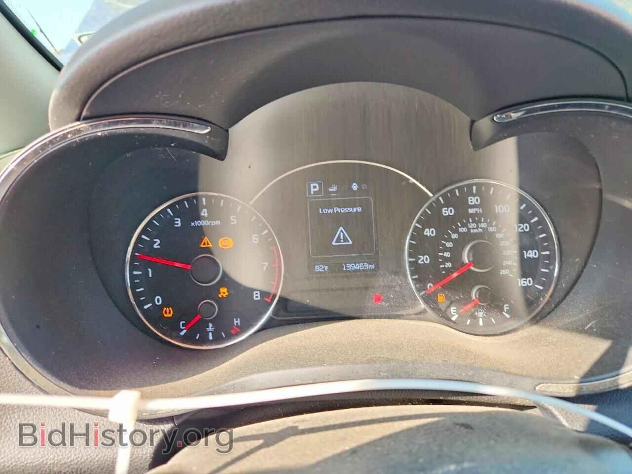 2017 KIA FORTE - VIN: 3KPFL4A75HE027699 - Photo 9