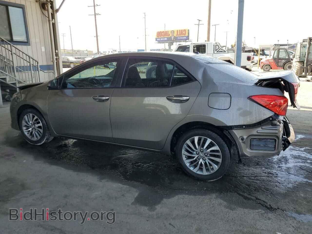 2017 TOYOTA COROLLA - VIN: 5YFBURHE2HP676887 - Photo 2
