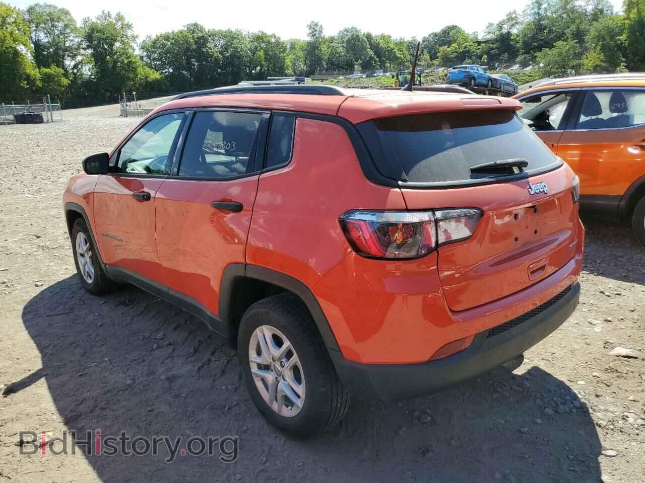 2018 JEEP COMPASS - VIN: 3C4NJCAB8JT462122 - Фото 2