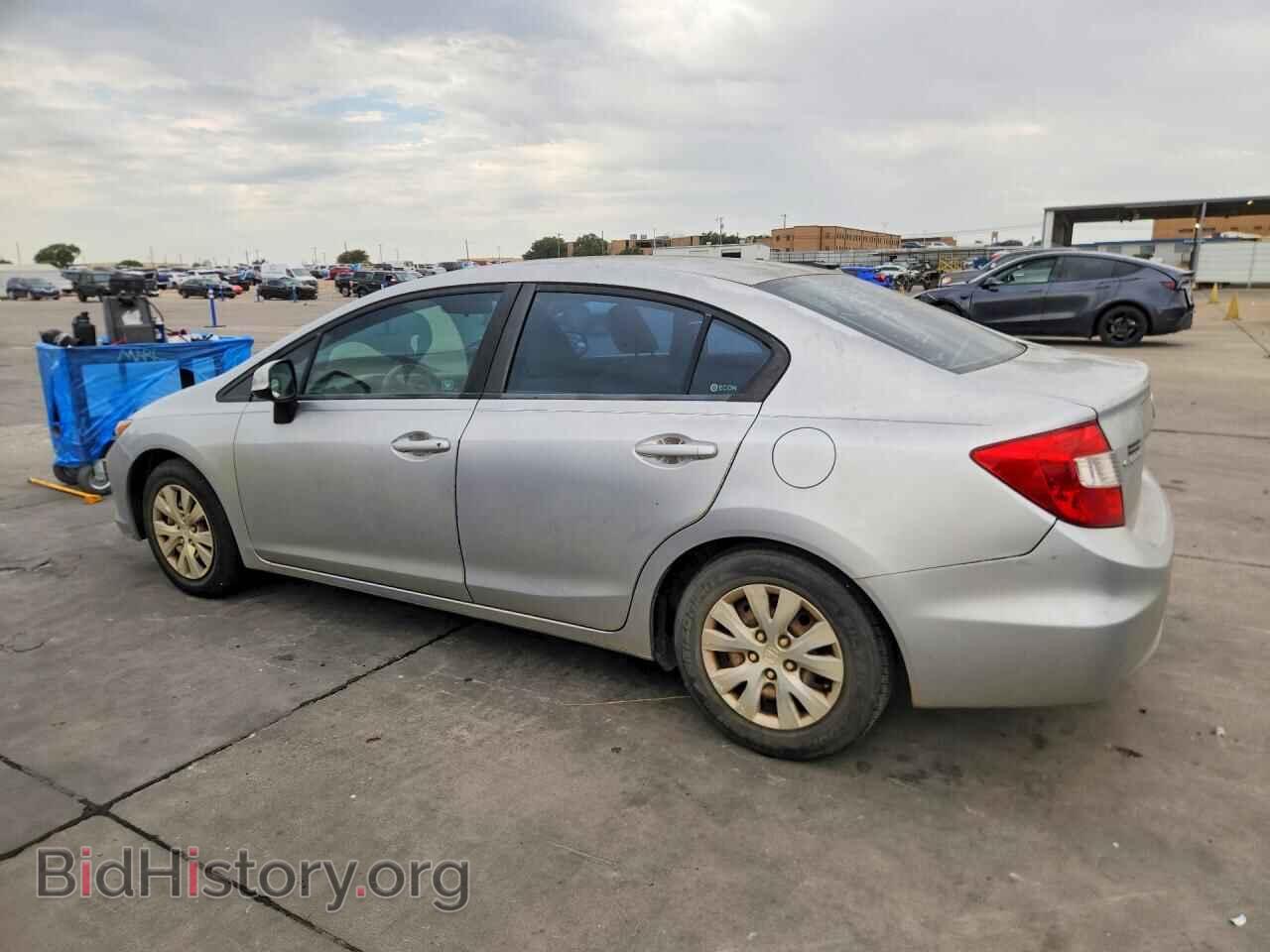 2012 HONDA CIVIC - VIN: 2HGFB2F52CH564575 - Photo 2
