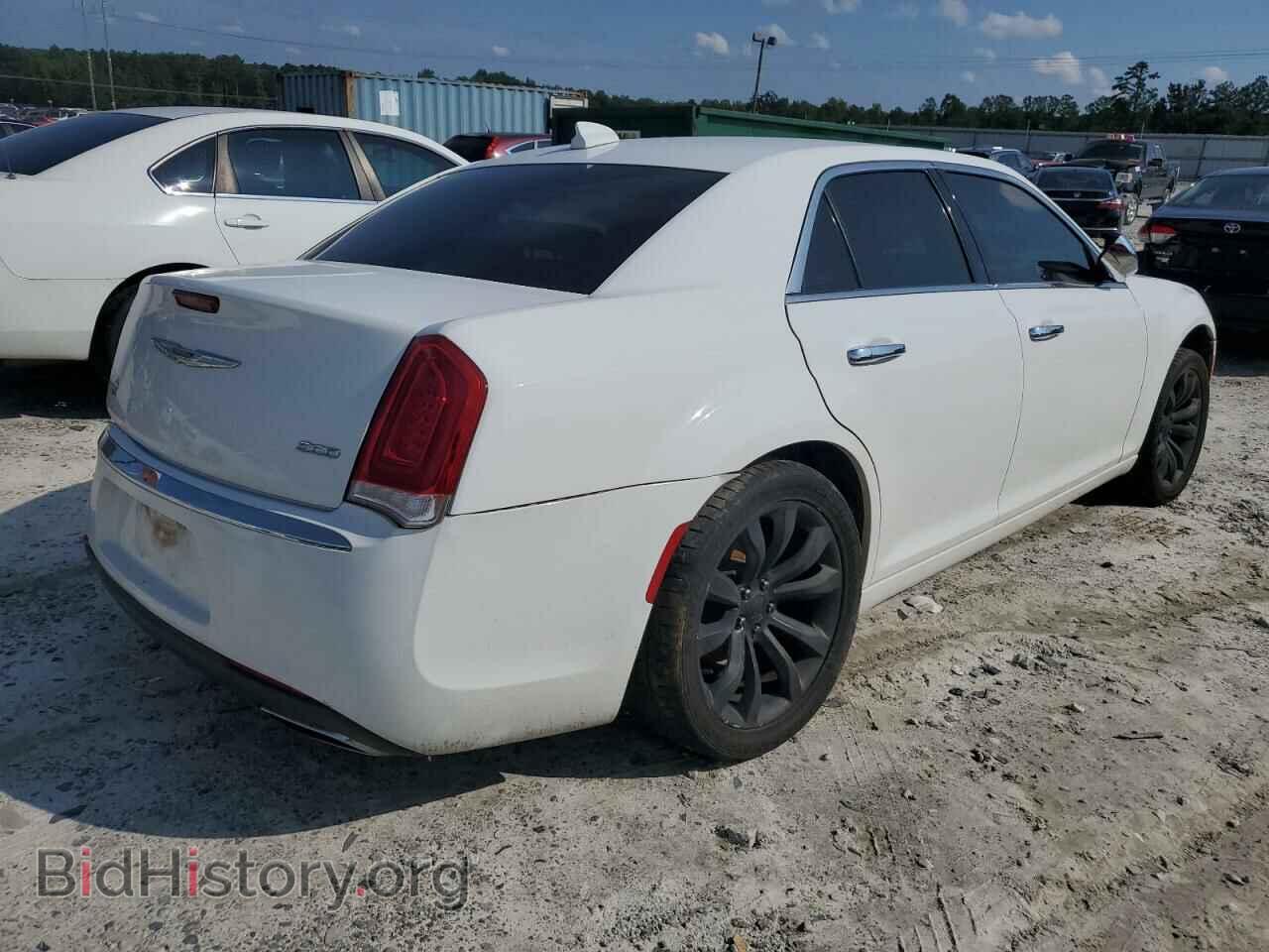 2018 CHRYSLER 300 - VIN: 2C3CCAEG8JH167949 - Фото 3