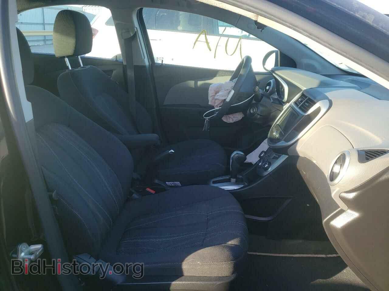 2018 CHEVROLET SONIC - VIN: 1G1JD5SH2J4139638 - Фото 5