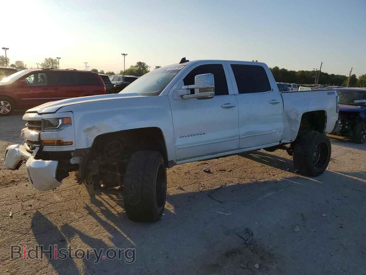 Photo 3GCUKREC9HG318046 - CHEVROLET SILVERADO 2017