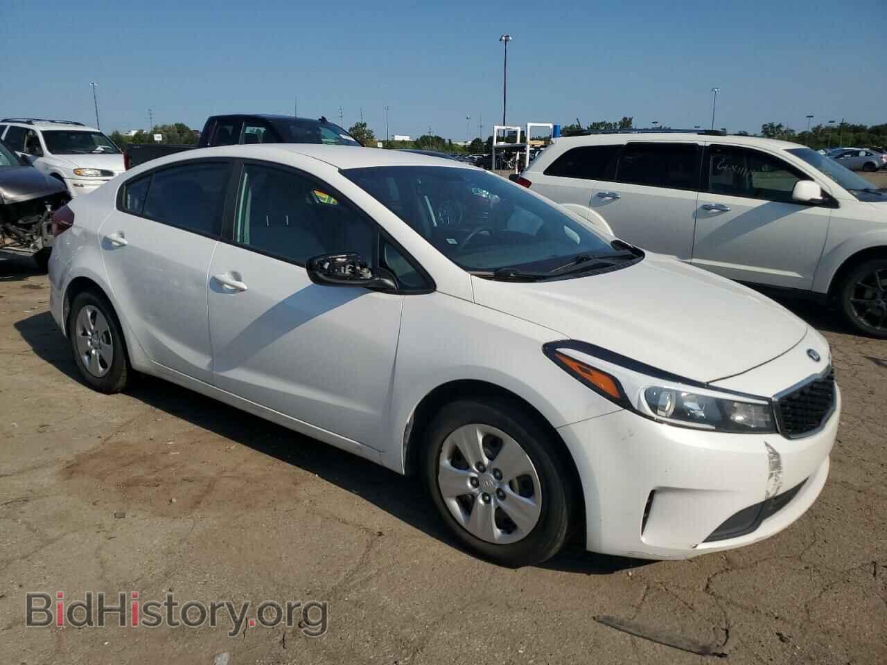 2017 KIA FORTE - VIN: 3KPFL4A76HE080010 - Фото 4