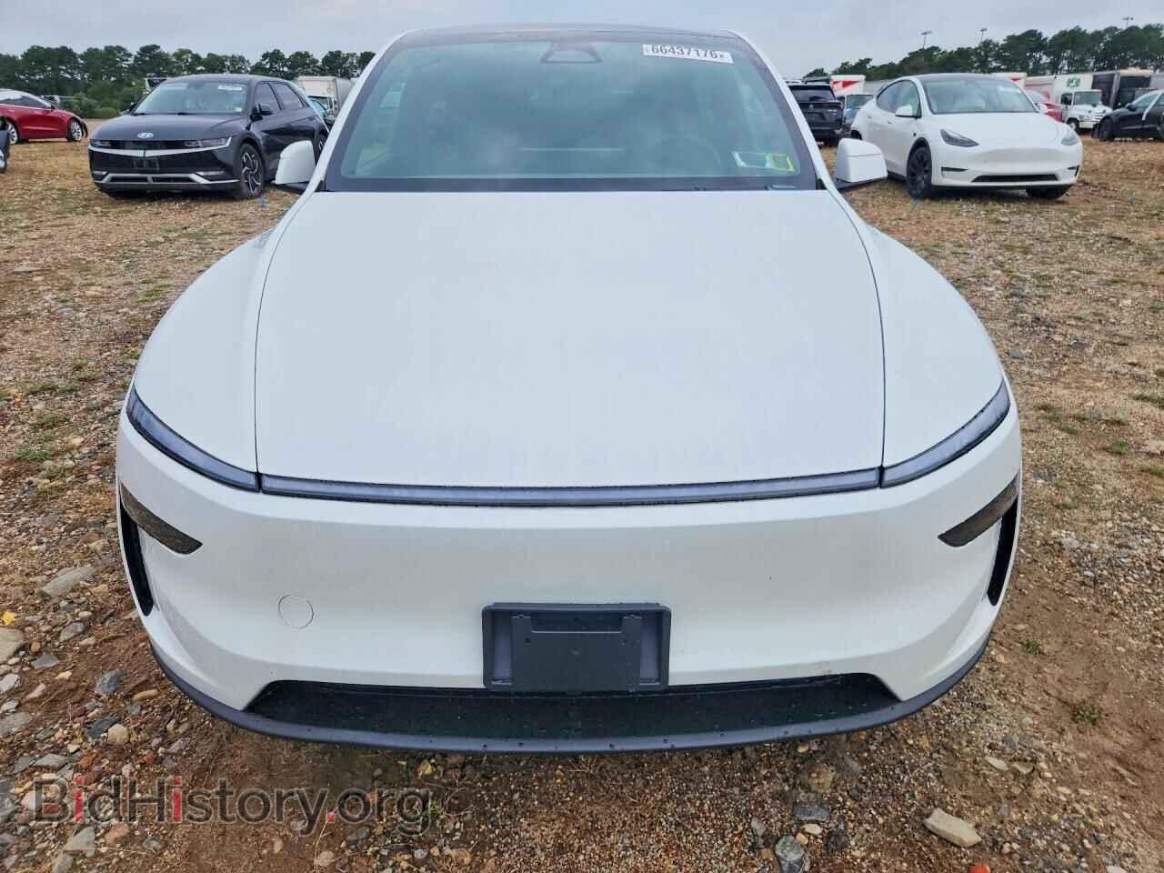 2026 TESLA MODEL Y - VIN: 7SAYGDEEXTA724973 - Photo 5