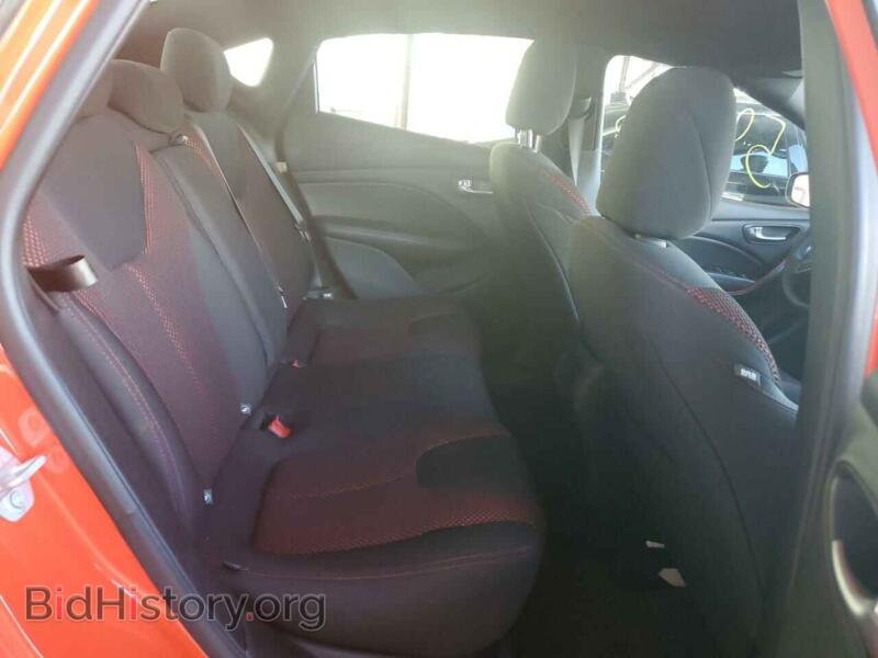 2016 Dodge DART (VIN 1C3CDFGB2GD816517) — фото 6 из 10