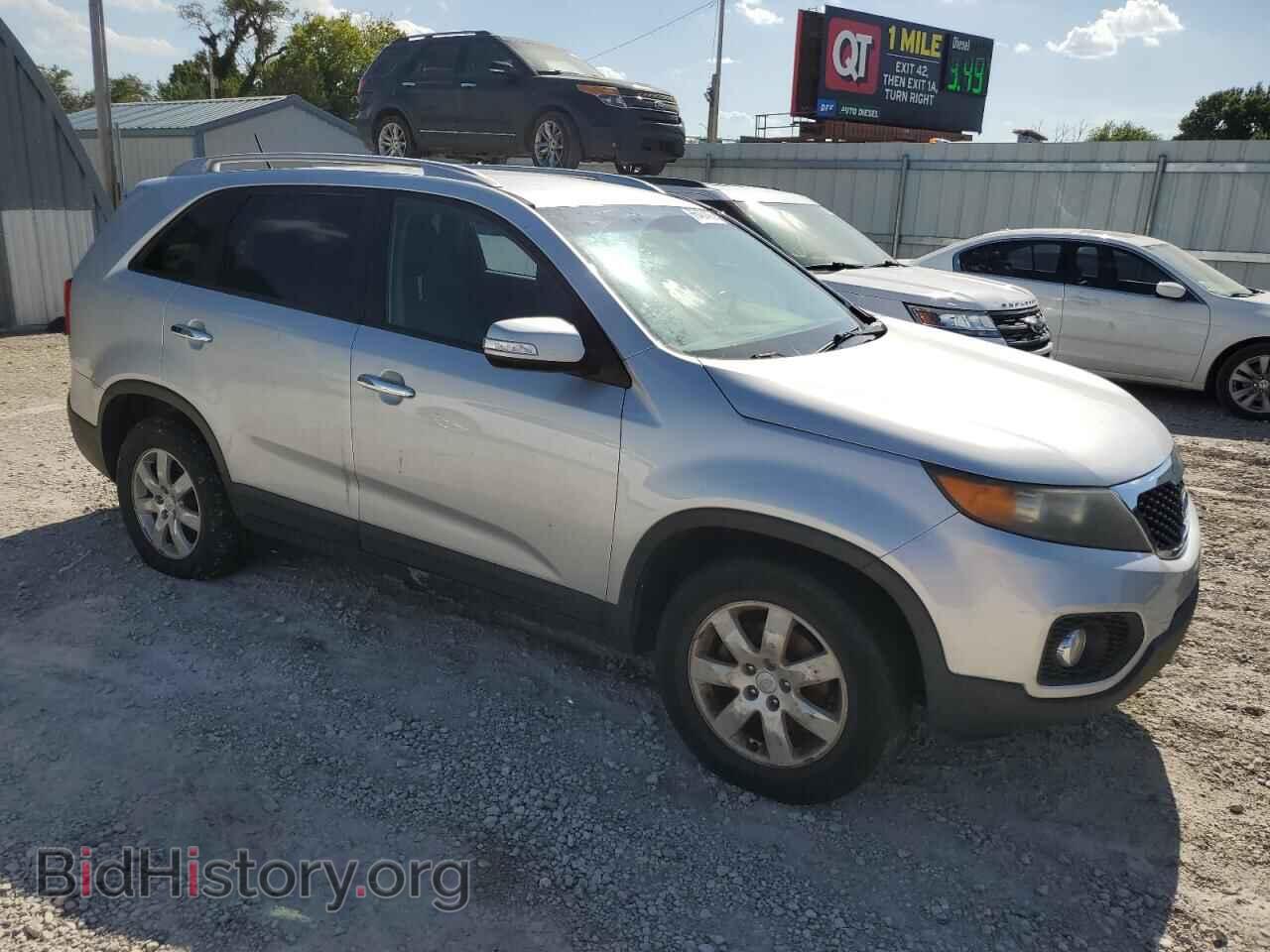 2011 KIA SORENTO - VIN: 5XYKT3A11BG131184 - Фото 4