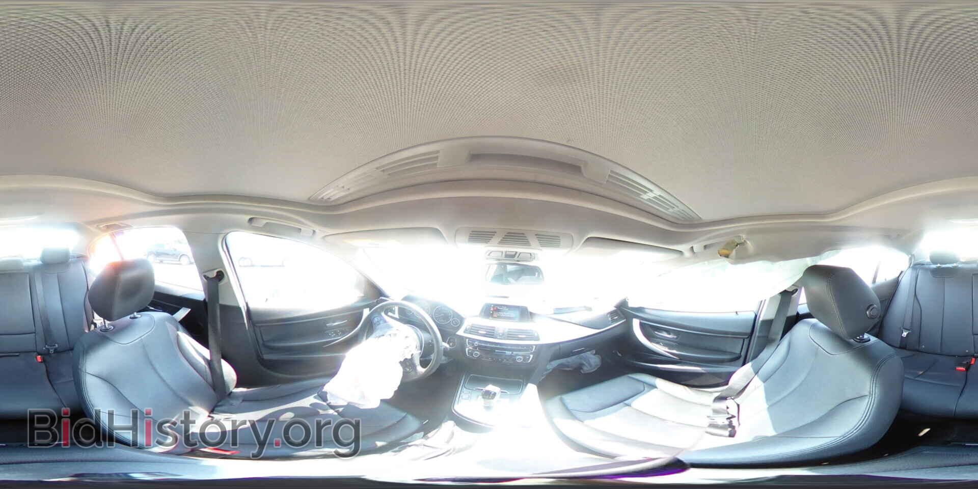 2016 BMW 3 SERIES - VIN: WBA8E5G58GNU21204 - Фото 14