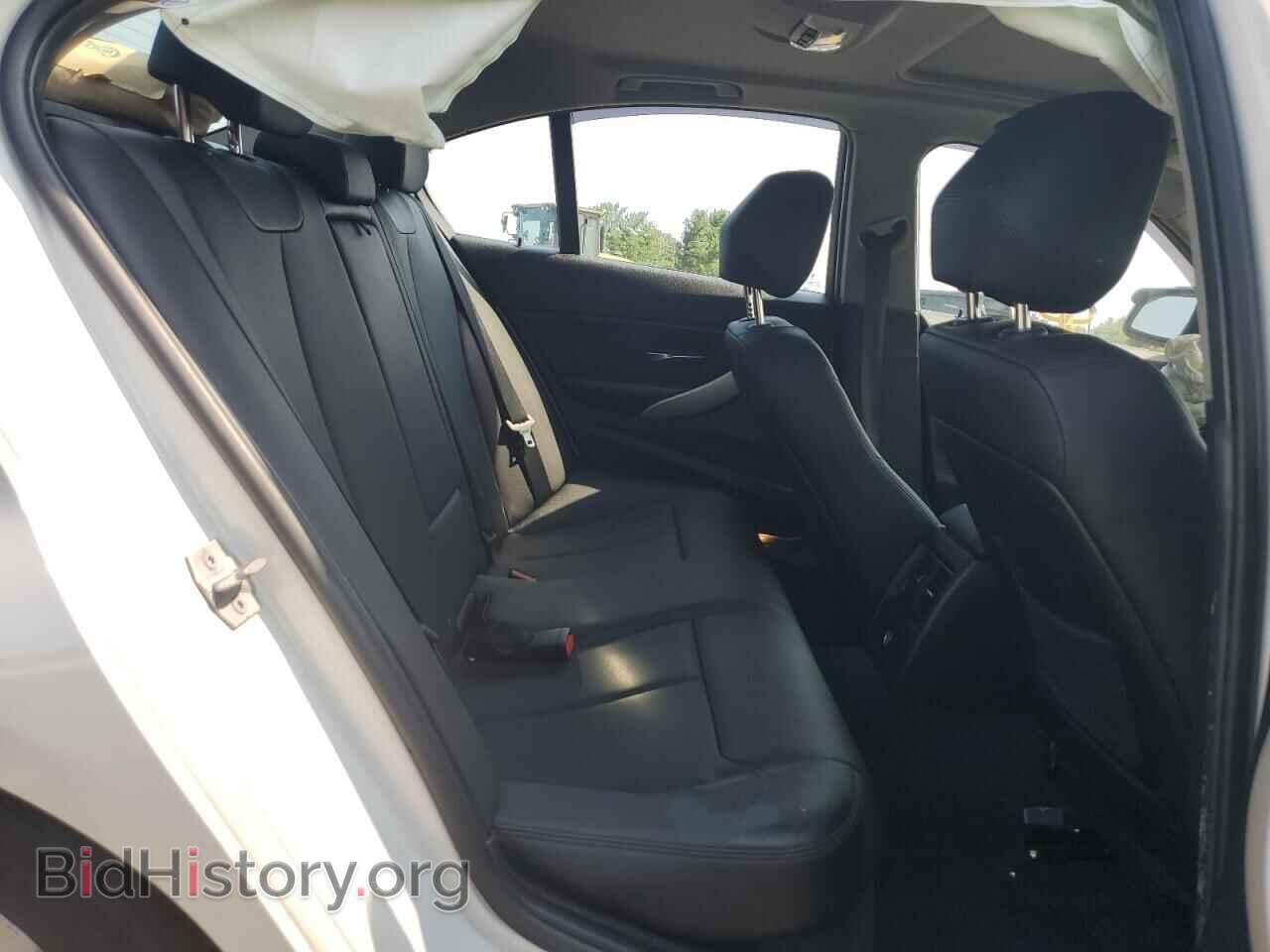 2016 BMW 3 SERIES - VIN: WBA8E5G58GNU21204 - Фото 10