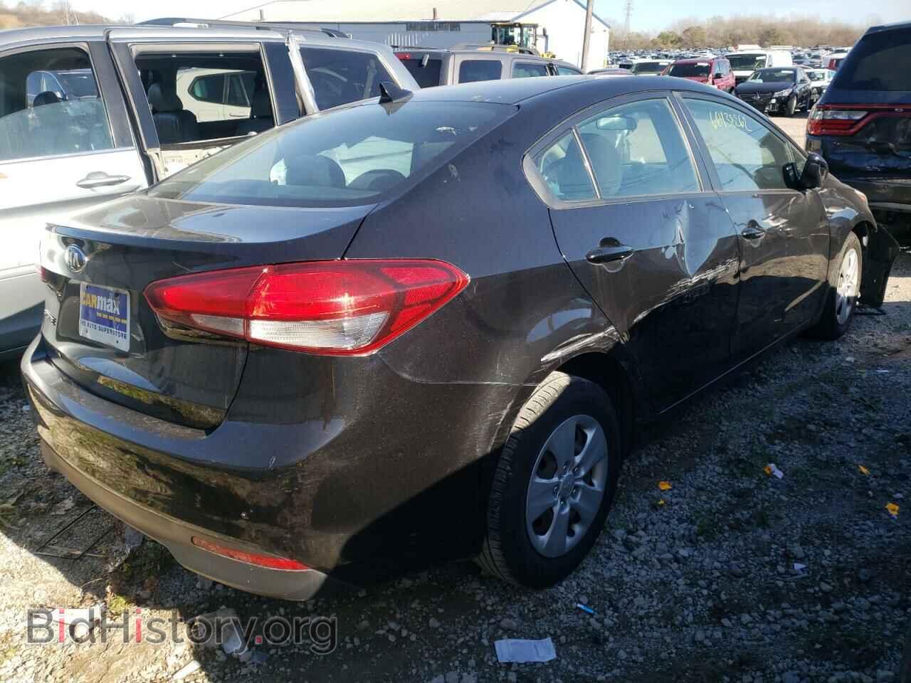 2017 KIA FORTE - VIN: 3KPFK4A7XHE160512 - Фото 4