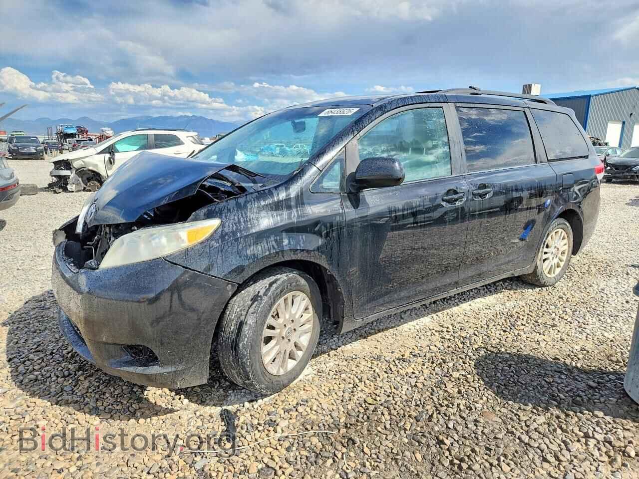 Фотография 5TDJK3DC2BS001123 - TOYOTA SIENNA 2011