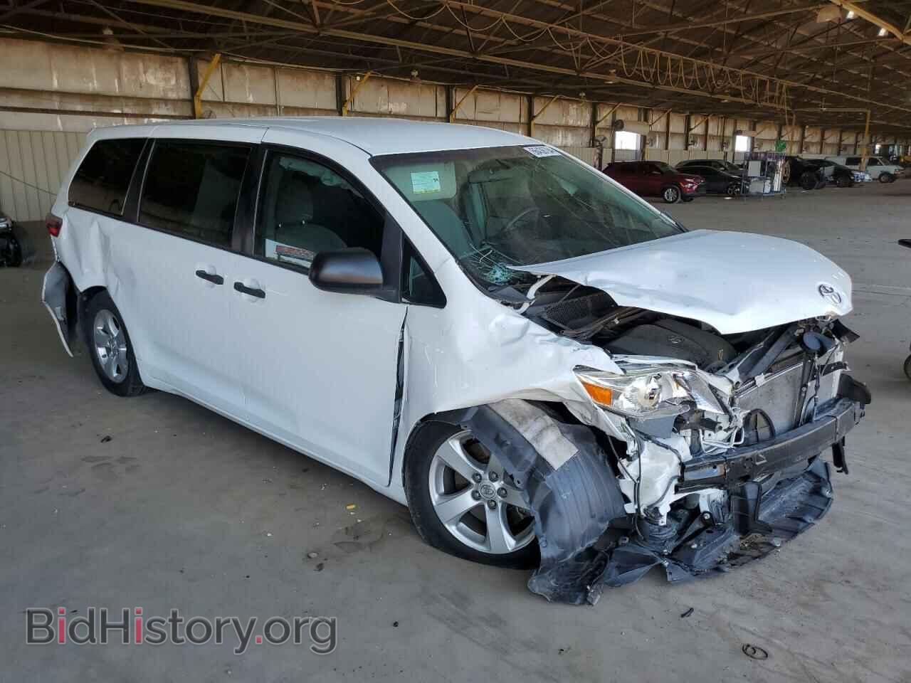 2017 TOYOTA All Models - VIN: 5TDZZ3DCXHS849578 - Фото 4