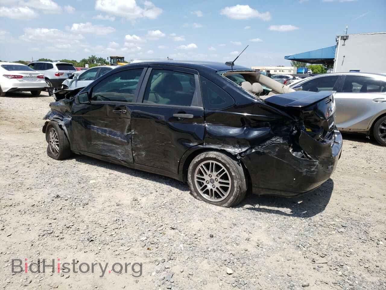2011 FORD FOCUS - VIN: 1FAHP3FN4BW168880 - Photo 2