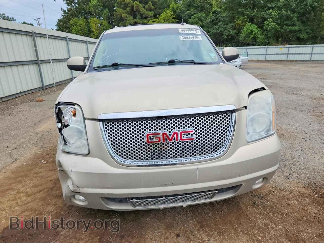 2011 GMC YUKON - VIN: 1GKS1EEFXBR220295 - Photo 5