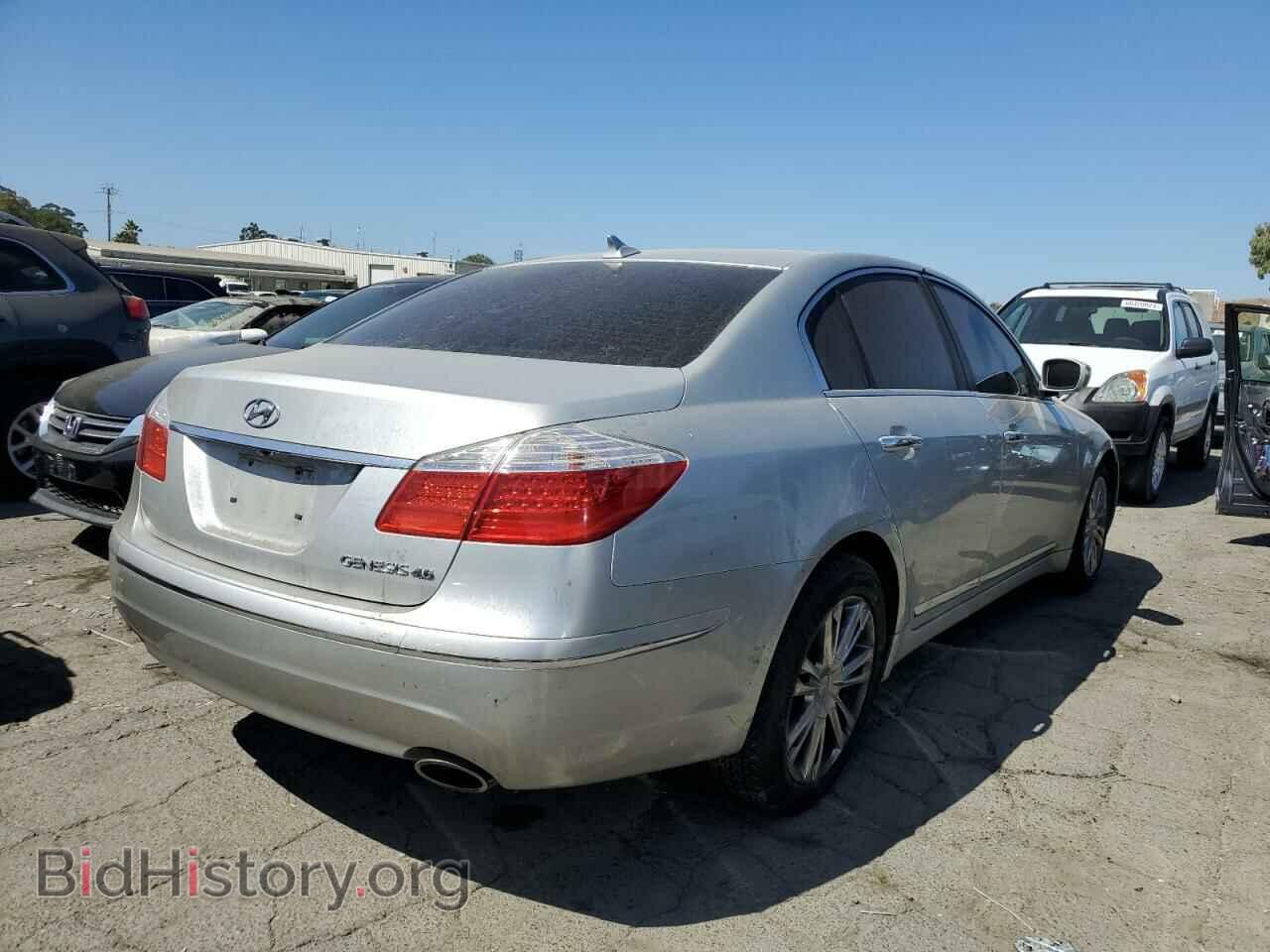 2010 HYUNDAI GENESIS - VIN: KMHGC4DF1AU090423 - Фото 3